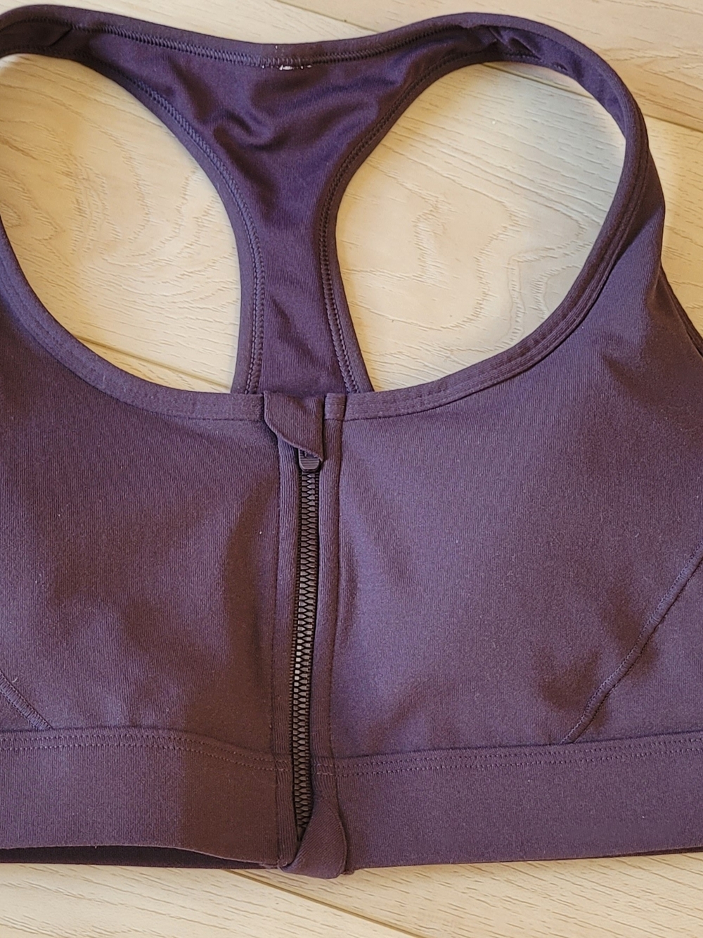 Women’s Front-Zip Medium Impact Sports Bra